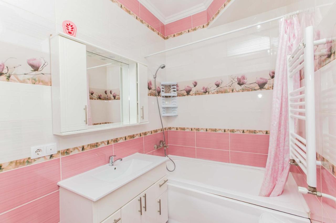 Apartament Spatios In Complex Residential 키시나우 외부 사진
